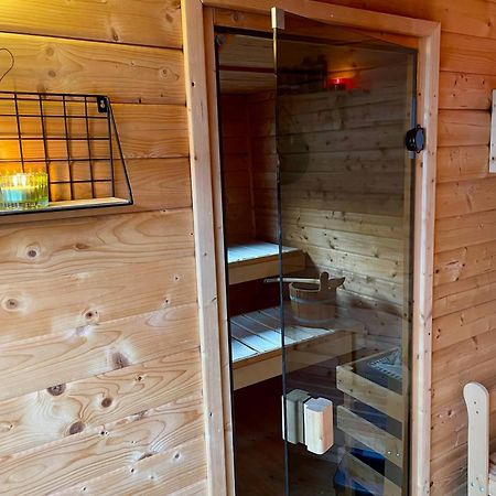 Modernes Holzhaus Im Skandinavischen Stil Mit Sauna, Garten Und 2 Katzen Нордерштедт Екстер'єр фото