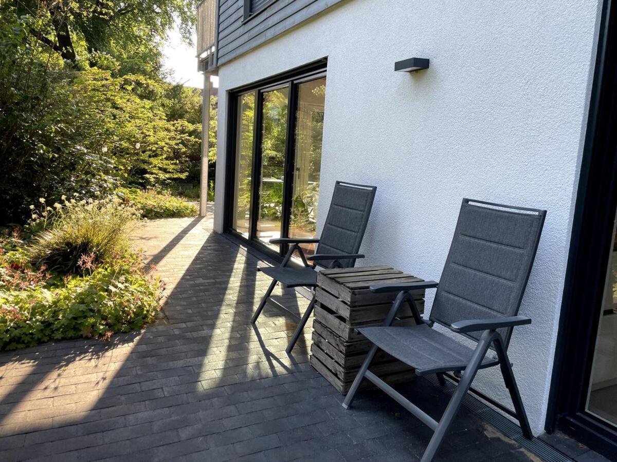 Modernes Holzhaus Im Skandinavischen Stil Mit Sauna, Garten Und 2 Katzen Нордерштедт Екстер'єр фото