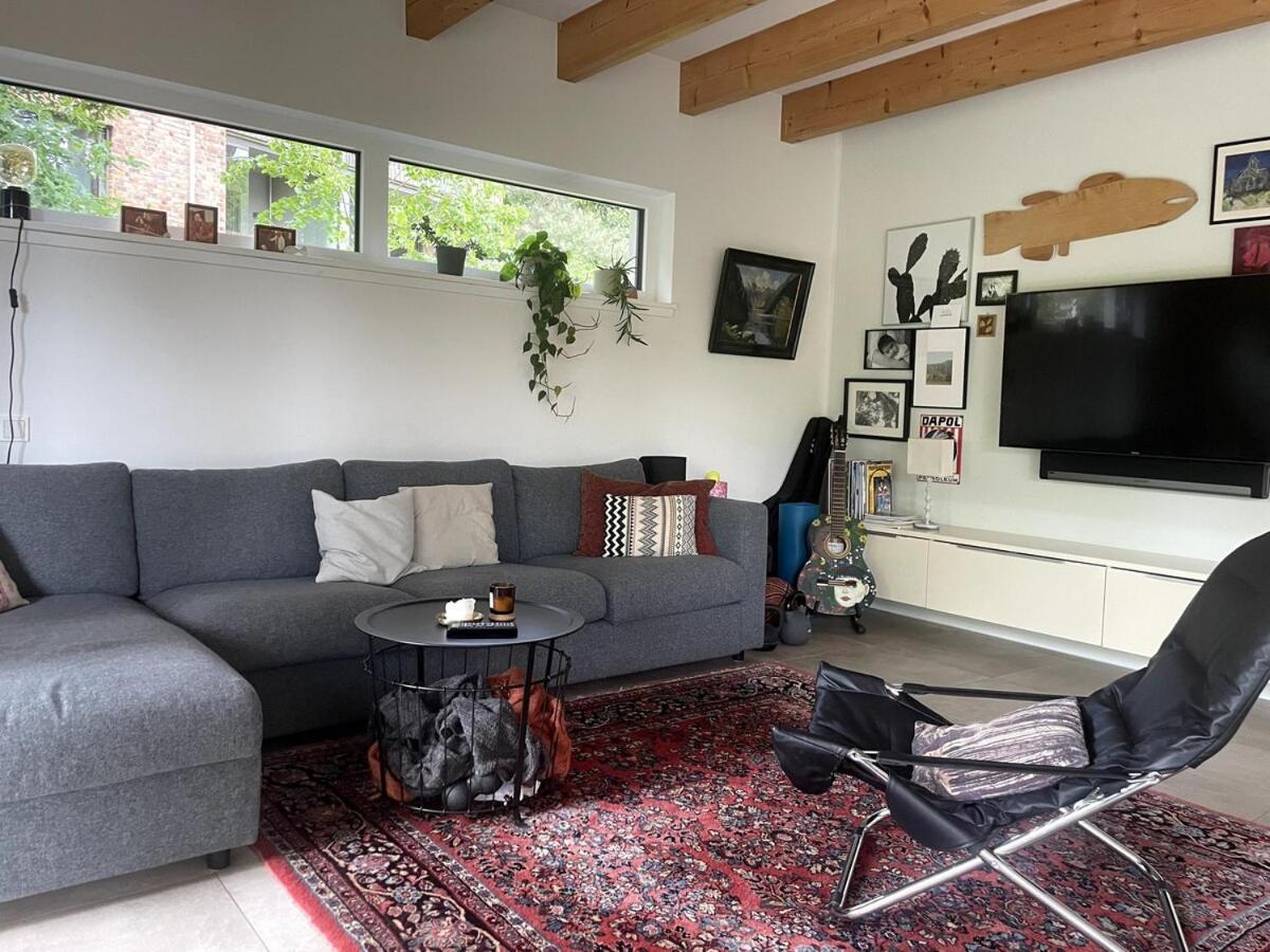 Modernes Holzhaus Im Skandinavischen Stil Mit Sauna, Garten Und 2 Katzen Нордерштедт Екстер'єр фото